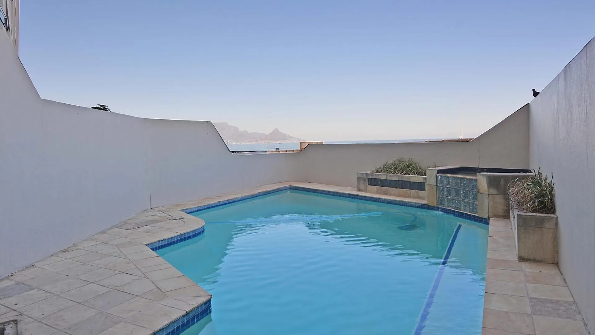 Unwind At The Bay - Bloubergstrand Beachfront Cape Town Güney Afrika